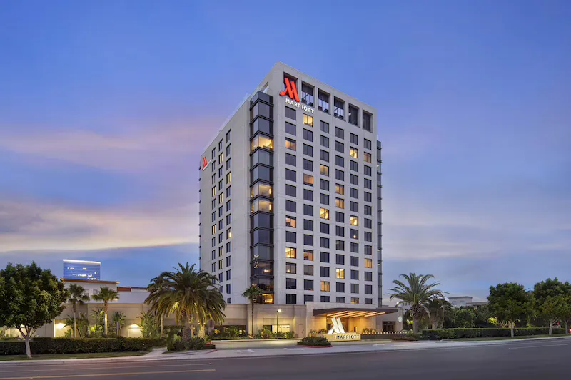 Exterior view of Marriott Irvine Spectrum hotel